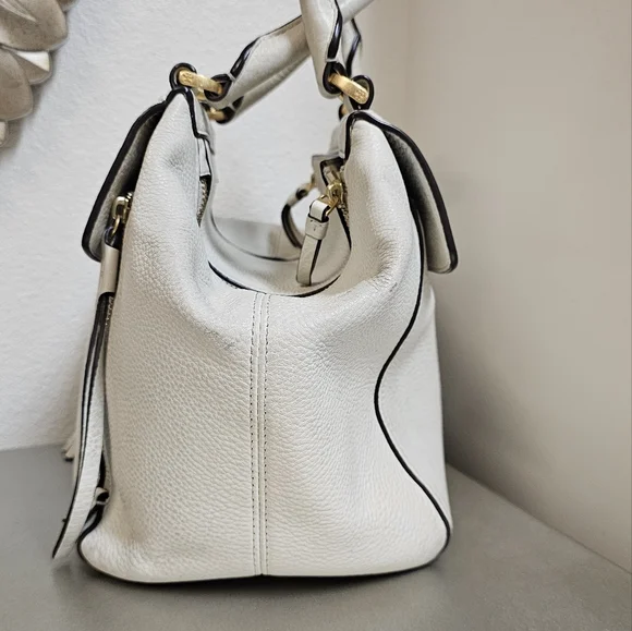 Tory Burch Half-Moon Satchel (pre-loved) - Picture 3 of 10